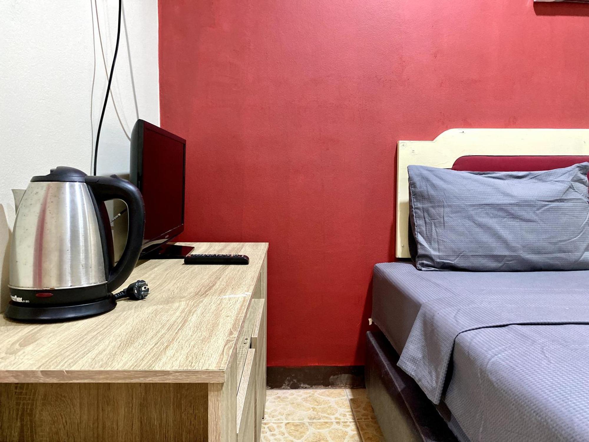 Patong Adventure Hostel Buitenkant foto